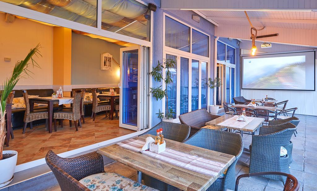 Family Hotel Regata Pomorie Luaran gambar